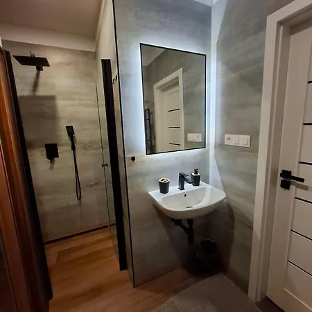 Semesterbostad Pod Vrskami Vazca *